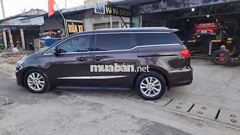 Kia Sedona 2019 Dầu màu Nâu