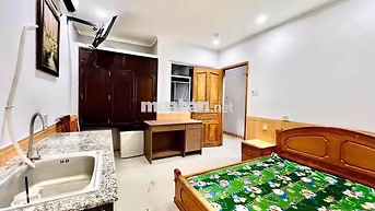 Ngay Cộng Hoà gần HVHK - Go trường chinh