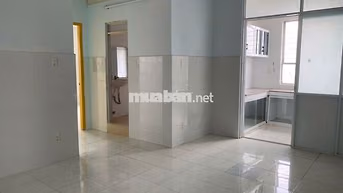 Bán gấp căn hộ Bàu Cát 2, Tân Bình, 50m2, 2PN, sổ hồng, lẦU 3.
