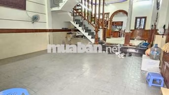 nhà mặt tiền nhánh ,phù hợp vừa ở , kd, vp,cty, vv.7p