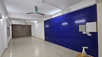 CHO THUÊ VĂN PHÒNG 100M² giá 8 triệu mặt đường Ngô Xuân Quảng