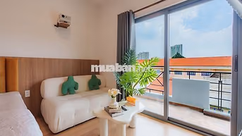 Studio 22m² Nguyễn Gia Trí, ban công, máy giặt riêng, full nội thất