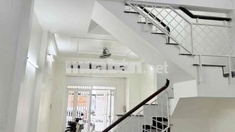 Mặt tiền đường lớn 25m 3 tầng (4m x 15m) có vỉa hè 5m 3 phòng ngủ