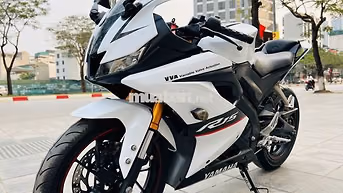 Yamaha R15 V3 2024 Trắng chính chủ xe đẹp zin 