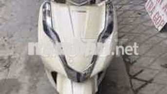Honda Lead 2018 vàng