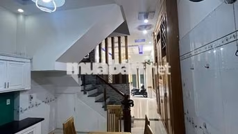cho thuê nhà mới đẹp đúc 3 lầu hẻm xe tải nguyễn văn lương gò vấp 18tr