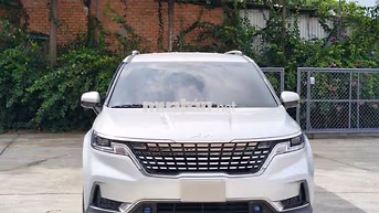 Kia Carnival 2.2D Luxury 2022 Bạc 79.000 km
