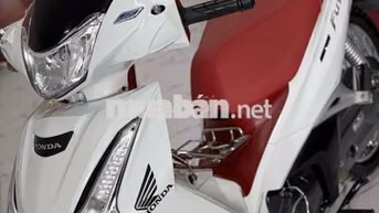 Honda Future LED 2023 Bản đặc biệt Trắng đỏ