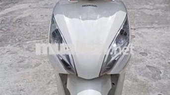 Honda Vision Trắng