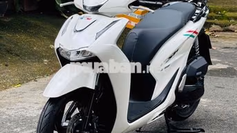 Honda SH 160i 2026 Trắng đen xe lướt 9 chủ