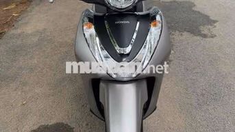 Honda SH Mode đk 2024 odo 3000 km chính chủ ký