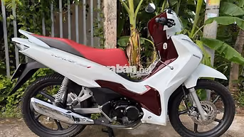 Wave thái 125i/2023 đi 1.639 km 9 chủ ký 