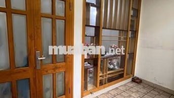 Cho thuê nhà Hoàng Hoa Thám 40m2- 5 tầng dân xây - vị trí đẹp chỉ 16tr