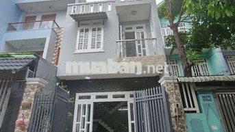 Nhà 5x20m đúc 1 tấm gần chợ đầu mối Hóc Môn. 