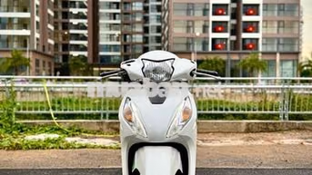 Honda Vision 2024 Cao cấp Trắng 5.000 km