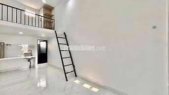 PHÒNG CÓ GÁC RỘNG RÃI SẴN NỘI THẤT GẦN VỚI ĐH CÔNG THƯƠNG 10P ĐI XE