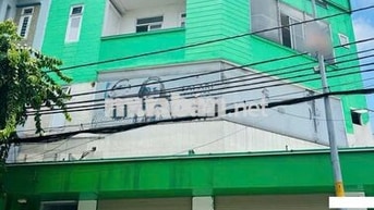 NHÀ CHO THUÊ GÓC 2 MẶT TIỀN ĐƯỜNG BÌNH LONG 6X10M 4L VỊ TRÍ ĐẸP, ĐÔNG