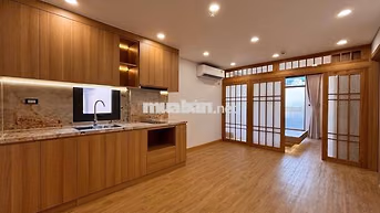 HOT!! 2N2WC Lạc Long Quân, full đồ cao cấp, gần Hồ Tây, ô tô đỗ cửa