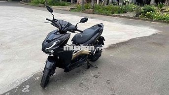Honda Air Blade 2023 Đen vàng 13.575 km