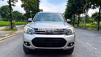 Ford Everest 2013 Tự động 7 chỗ Bạc