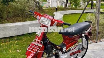Honda Dream Thái Đỏ