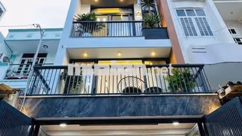 CHO THUÊ NHÀ FULL NỘI THẤT GARA OTO 4PN 6WC QUANG TRUNG P8 GÒ VẤP