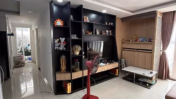 C/c Ruby Garden 2PN, full nội thất, 93m2, có ban công, giá 9.5tr/th