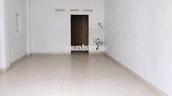 🔥 KHO XƯỞNG 65M² NGỌC THỤY – Ô TÔ 5 TẤN ĐỖ CỬA – CHỈ 6TR/THÁNG!