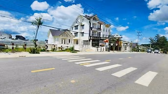 Bán đất mặt tiền đường Mai Anh Đào, Đà Lạt. Ngay Thung Lũng Tình Yêu.