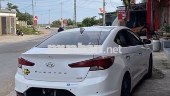 Hyundai Elantra 2019 Số sàn Trắng ***