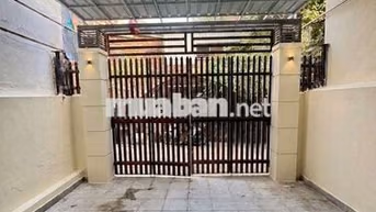 Bán Đất  Diện tích khủng / Tặng Nhà 5 Tầng , 5 PN, 6wc. Nhỉnh 8 Tỷ