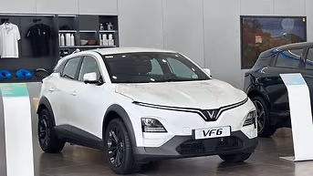 Giá lăn bánh Vinfast VF6. Xe sẵn giao ngay
