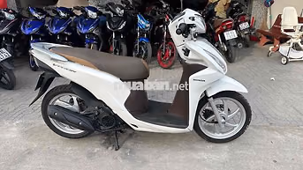 Honda Vision 2016 Trắng đen ( hỗ trợ góp )