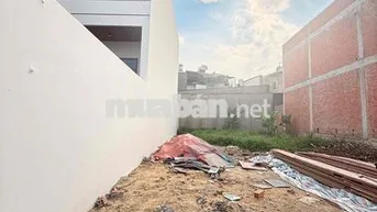 CẦN BÁN LÔ ĐẤT THỔ CƯ.2/Đông Thạnh 4. Gần ngã ba Đông Quan. Giáp quận