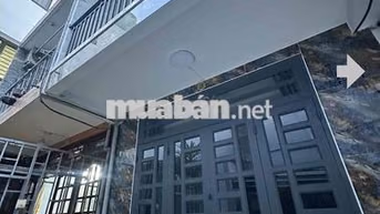 CHO THUÊ NHÀ DT CỰC LỚN 4PN - NẰM NGAY NGÃ BA THUẬN TIỆN DI CHUYỂN