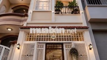 Bán nhà lầu  đúc hẻm trước nhà rộng 4m đường Nguyễn Chế Nghĩa P13 Q8