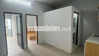Can hộ 2 Phòng ngủ ban công mới 70m2