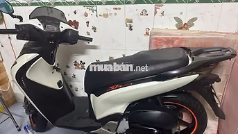 Honda SH 150i Trắng đen
