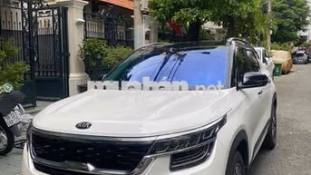 KIA Seltos 1.4 Premium 2021 Trắng đen