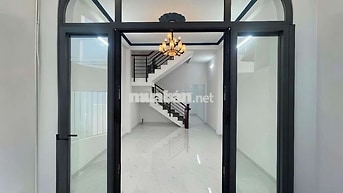 cho thuê nhà mới đẹp hẻm368// nguyễn văn lượng Gò vấp4x11 đúc2 lầu15tr