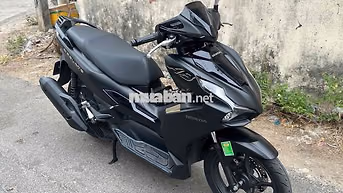 Honda Air Blade 125 4val 2025 Đen nhám 6800 km