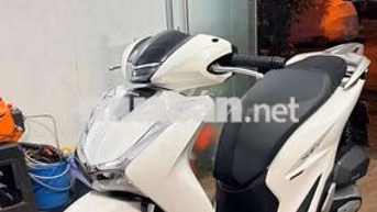 SH125 2022 Odo thấp chuẩn 15k vỏ zin còn đủ 1 cặp