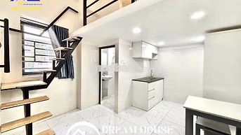 CHDV CỬA SỔ TRỜI GẦN CÔNG THƯƠNG RỘNG THOÁNG Ở ĐƯỢC 4 NGƯỜI