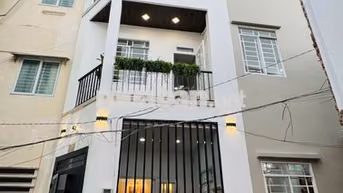 Bán nhà đẹp gần mặt tiền đường Âu Dương Lân P.Chánh Hưng Q8