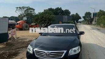 Toyota Camry 2.4G Đen 5 chỗ
