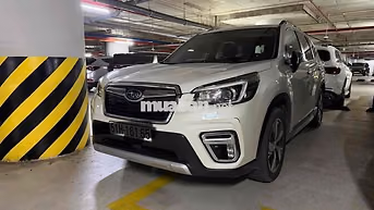Subaru Forester 2.0i-S trắng 2019