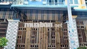 Nhà mới 2pn 2 máy lạnh KDC Quân Báo