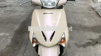 Honda Lead 2010 Vàng hột gà