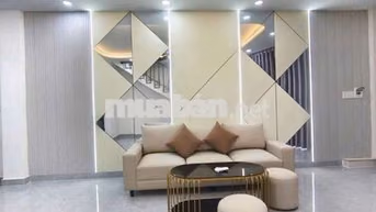 Nhà đẹp góc 2 mặt tiền đường xe hơi 2ty6 thương lượng