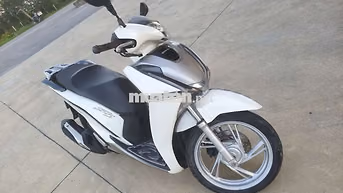 Honda SH 2019 Trắng bạc